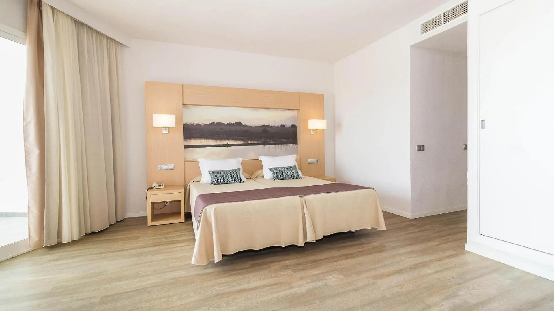 Eix Lagotel Holiday Resort Playa de Muro  4*, Playa de Muro (Mallorca) Spain