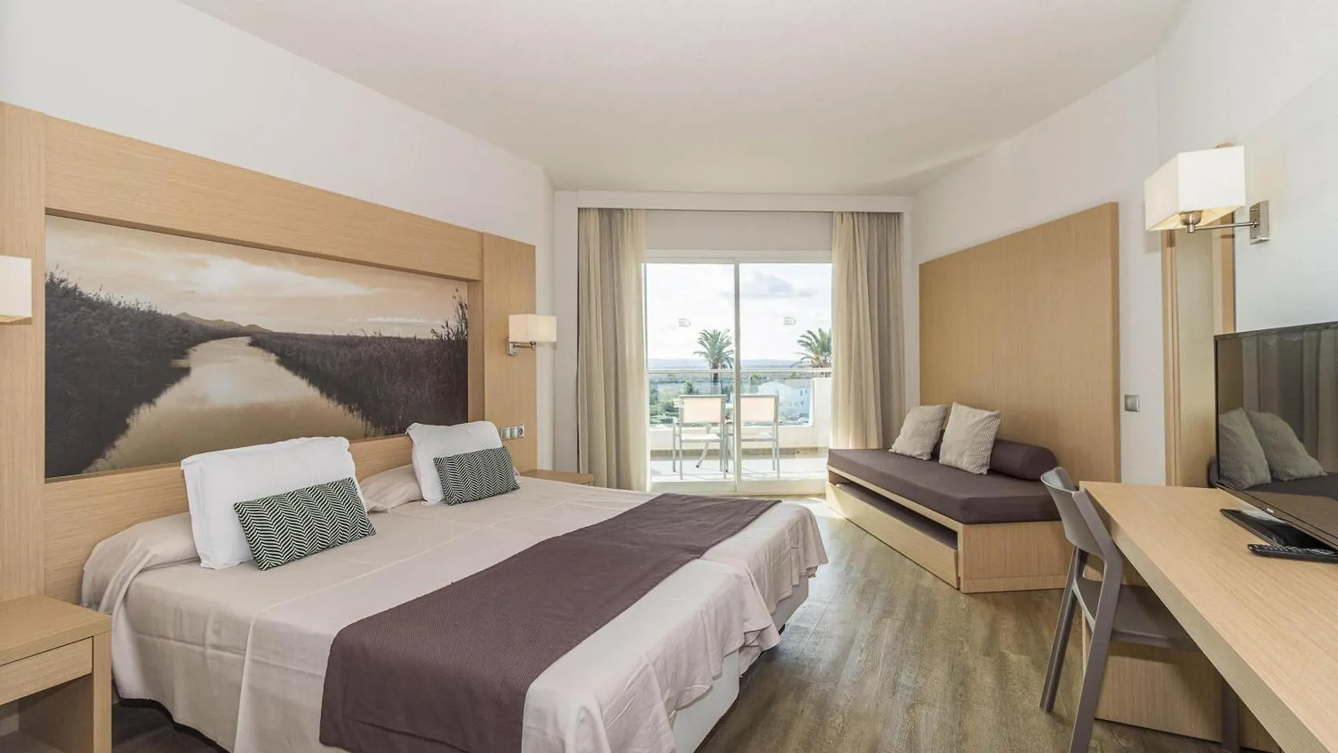 Apart-hotel Eix Lagotel Holiday Resort Playa de Muro
